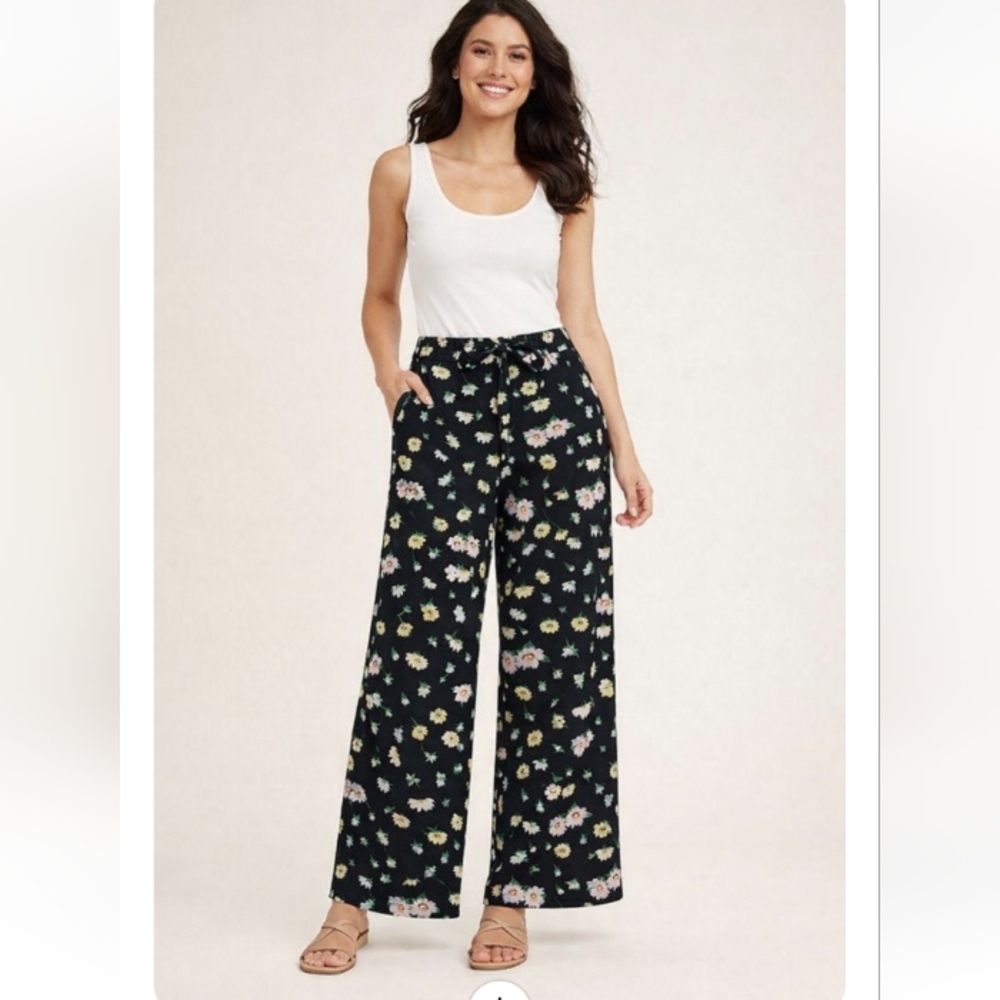LOFT Black Floral Wide-Leg Ankle Pants